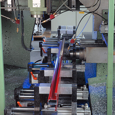 WOSTRAG Metallbau AG - CNC-Fräse